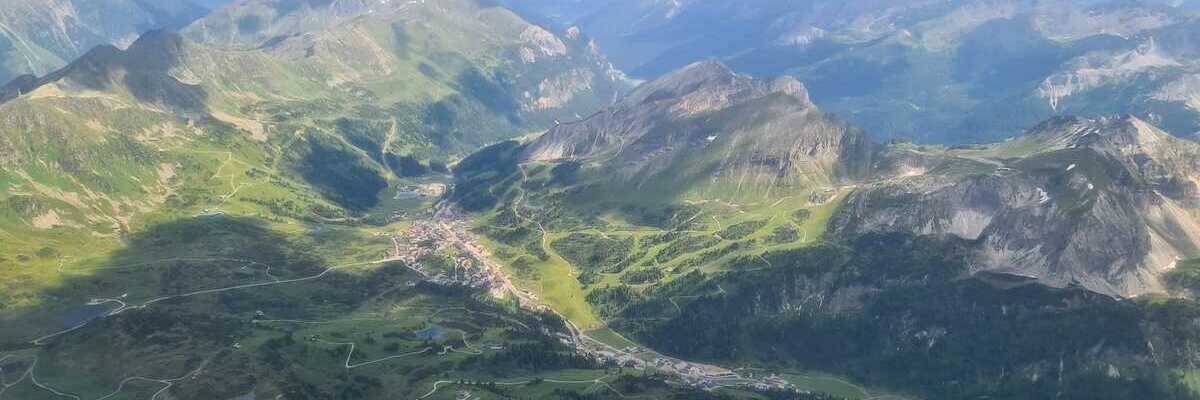 Flugwegposition um 13:53:39: Aufgenommen in der Nähe von Gemeinde Untertauern, Österreich in 2926 Meter