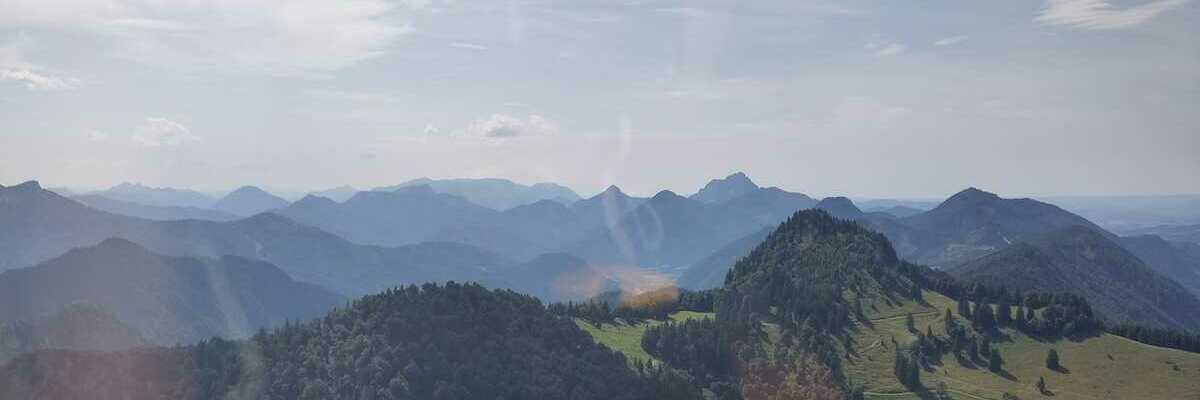 Flugwegposition um 13:20:11: Aufgenommen in der Nähe von Gemeinde Micheldorf in Oberösterreich, Österreich in 1458 Meter