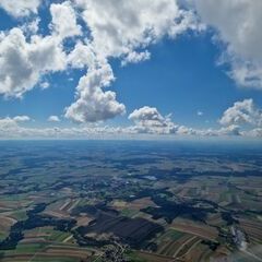 Flugwegposition um 13:14:05: Aufgenommen in der Nähe von Gemeinde Waidhofen an der Thaya, 3830 Waidhofen an der Thaya, Österreich in 1669 Meter