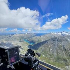 Flugwegposition um 12:35:17: Aufgenommen in der Nähe von Gemeinde Bad Gastein, Bad Gastein, Österreich in 2953 Meter