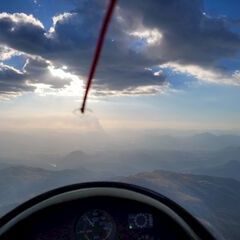 Flugwegposition um 17:20:32: Aufgenommen in der Nähe von Arrondissement de Forcalquier, Frankreich in 2677 Meter