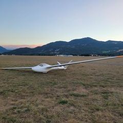 Flugwegposition um 18:27:45: Aufgenommen in der Nähe von Arrondissement de Gap, Frankreich in 531 Meter