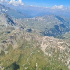 Flugwegposition um 12:30:56: Aufgenommen in der Nähe von Gemeinde Heiligenblut, 9844, Österreich in 3213 Meter
