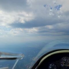 Flugwegposition um 16:26:32: Aufgenommen in der Nähe von Arrondissement de Gap, Frankreich in 2835 Meter