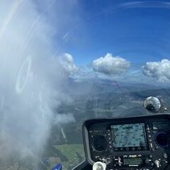 Flugwegposition um 10:25:00: Aufgenommen in der Nähe von Gemeinde St. Kathrein am Hauenstein, Österreich in 2205 Meter