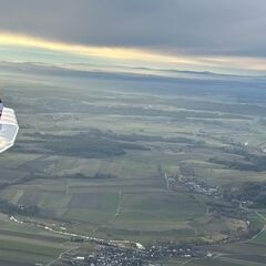 Flugwegposition um 14:30:01: Aufgenommen in der Nähe von Karlstein an der Thaya, Österreich in 1331 Meter