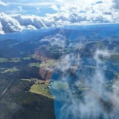 Verortung via Georeferenzierung der Kamera: Aufgenommen in der Nähe von Anger, Österreich in 2000 Meter