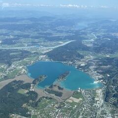 Flugwegposition um 11:23:58: Aufgenommen in der Nähe von Finkenstein am Faaker See, Österreich in 2020 Meter