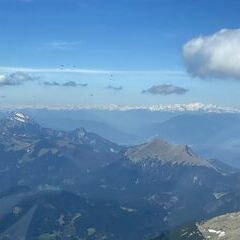 Flugwegposition um 11:39:21: Aufgenommen in der Nähe von Žirovnica, Slowenien in 2210 Meter