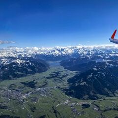 Flugwegposition um 14:58:32: Aufgenommen in der Nähe von Saalfelden am Steinernen Meer, 5760 Saalfelden am Steinernen Meer, Österreich in 2866 Meter