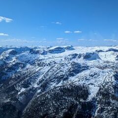 Verortung via Georeferenzierung der Kamera: Aufgenommen in der Nähe von Stainach-Pürgg, Österreich in 2300 Meter