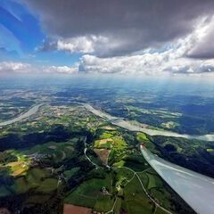 Flugwegposition um 12:42:18: Aufgenommen in der Nähe von Gemeinde Hofamt Priel, Österreich in 1465 Meter