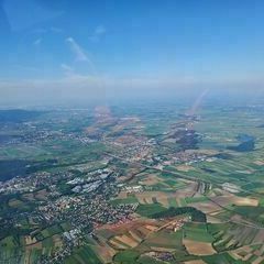 Flugwegposition um 15:31:51: Aufgenommen in der Nähe von Enzesfeld-Lindabrunn, Österreich in 1458 Meter
