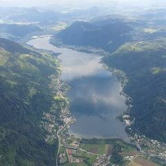 Flugwegposition um 12:53:46: Aufgenommen in der Nähe von Villach, Österreich in 2336 Meter