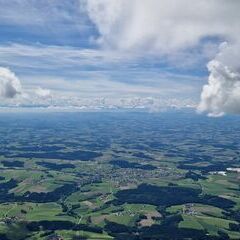 Flugwegposition um 09:50:23: Aufgenommen in der Nähe von Esternberg, Österreich in 1620 Meter