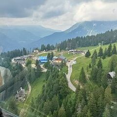 Flugwegposition um 13:18:38: Aufgenommen in der Nähe von Cerklje na Gorenjskem, Slowenien in 1497 Meter