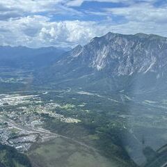 Flugwegposition um 13:13:04: Aufgenommen in der Nähe von Arnoldstein, Österreich in 1357 Meter