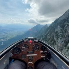 Flugwegposition um 13:36:42: Aufgenommen in der Nähe von Absam, Österreich in 1717 Meter