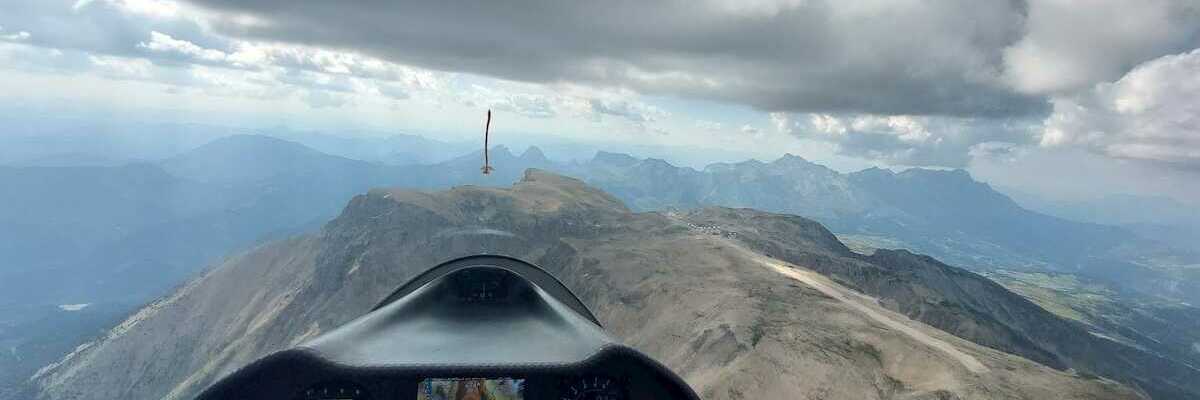 Flugwegposition um 15:52:32: Aufgenommen in der Nähe von Arrondissement de Gap, Frankreich in 2861 Meter