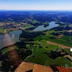 Flugwegposition um 11:44:55: Aufgenommen in der Nähe von Okres Jindřichův Hradec, Tschechien in 1235 Meter