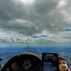 Flugwegposition um 12:58:32: Aufgenommen in der Nähe von Okres Tábor, Tschechien in 1390 Meter
