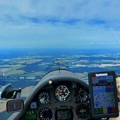 Flugwegposition um 13:25:14: Aufgenommen in der Nähe von Okres Tábor, Tschechien in 1420 Meter