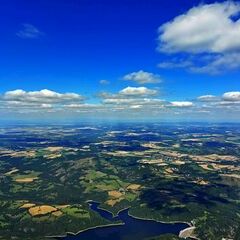 Flugwegposition um 13:41:10: Aufgenommen in der Nähe von Okres Žďár nad Sázavou, Tschechien in 1752 Meter