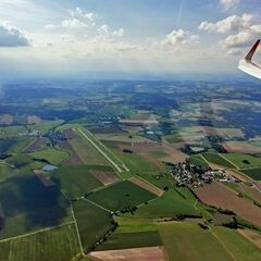Flugwegposition um 14:49:02: Aufgenommen in der Nähe von Okres Pelhřimov, Tschechien in 1580 Meter