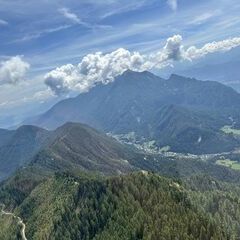 Flugwegposition um 10:35:42: Aufgenommen in der Nähe von Paternion, Österreich in 1822 Meter