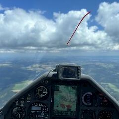 Flugwegposition um 10:57:56: Aufgenommen in der Nähe von Okres Žďár nad Sázavou, Tschechien in 1389 Meter