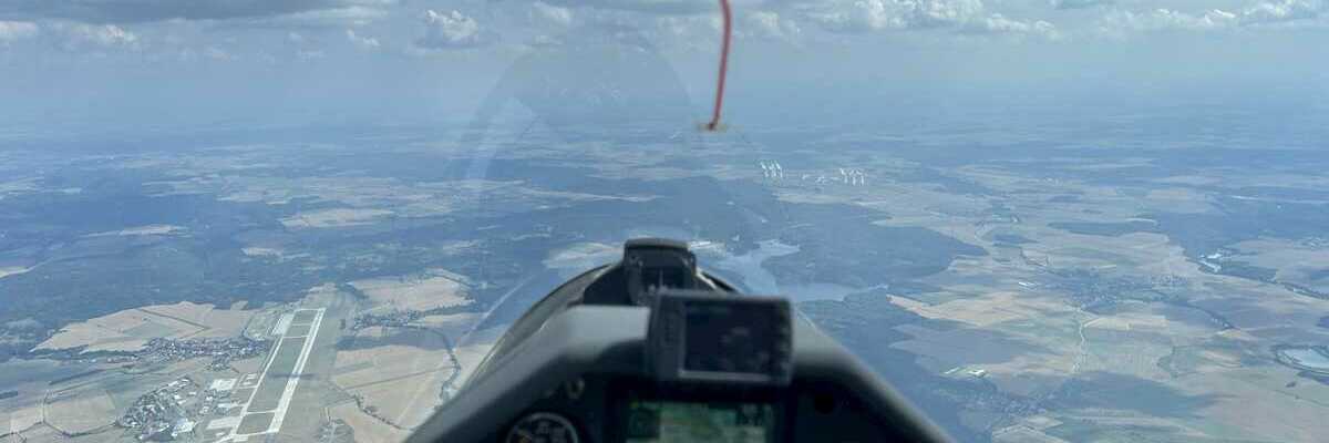 Flugwegposition um 13:06:39: Aufgenommen in der Nähe von Okres Třebíč, Tschechien in 1904 Meter
