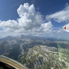 Flugwegposition um 12:31:37: Aufgenommen in der Nähe von Ramsau am Dachstein, 8972, Österreich in 2465 Meter