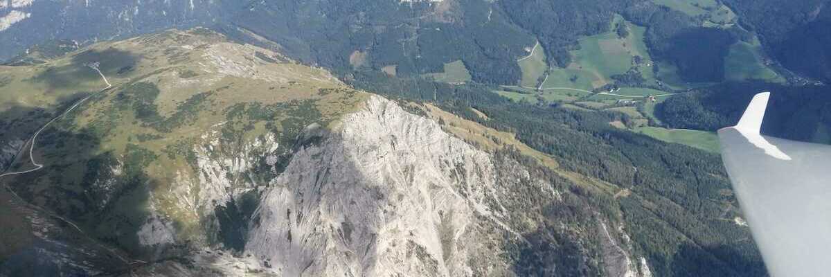 Flugwegposition um 13:05:09: Aufgenommen in der Nähe von Neuberg an der Mürz, Österreich in 2420 Meter
