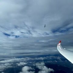 Flugwegposition um 10:59:37: Aufgenommen in der Nähe von Okres Bruntál, Tschechien in 2547 Meter