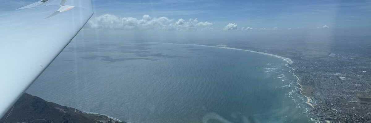 Flugwegposition um 12:49:35: Aufgenommen in der Nähe von Stadt Kapstadt, Kapstadt, Südafrika in 1172 Meter