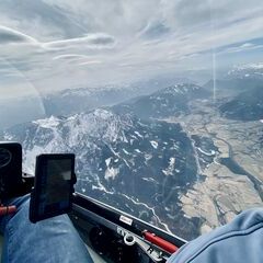 Flugwegposition um 11:48:34: Aufgenommen in der Nähe von Admont, Österreich in 2984 Meter