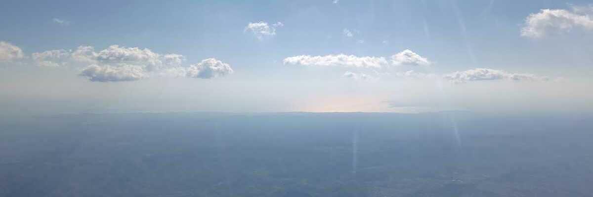 Flugwegposition um 14:04:34: Aufgenommen in der Nähe von Gemeinde Vipava, Slowenien in 2071 Meter