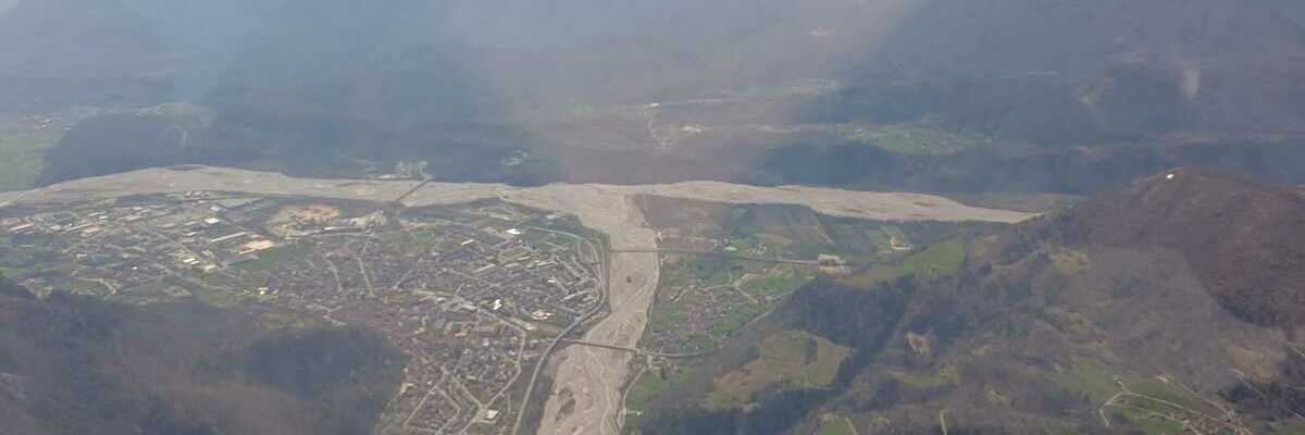 Flugwegposition um 10:47:49: Aufgenommen in der Nähe von 33028 Tolmezzo, Udine, Italien in 1869 Meter