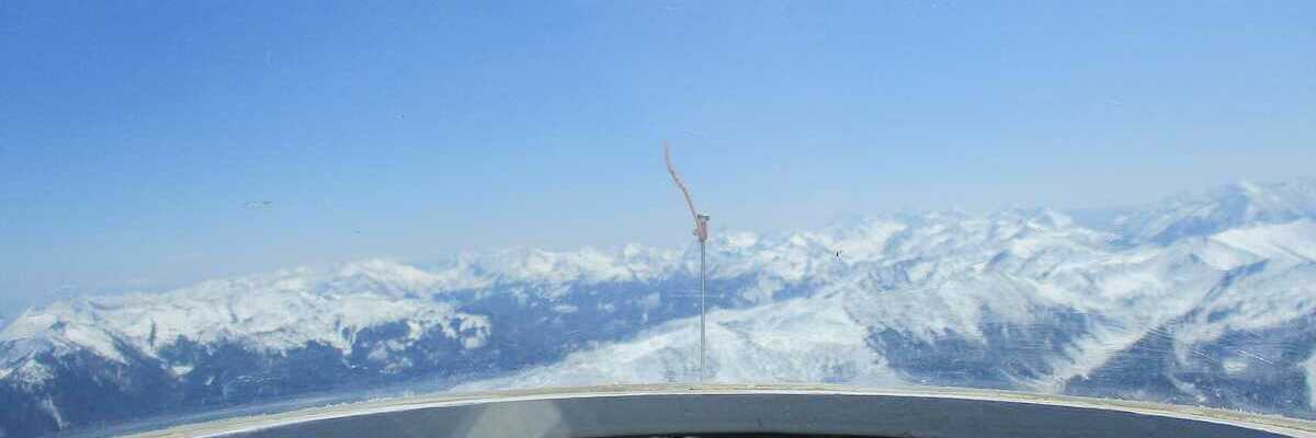 Flugwegposition um 11:43:25: Aufgenommen in der Nähe von Stainach-Pürgg, Österreich in 2379 Meter